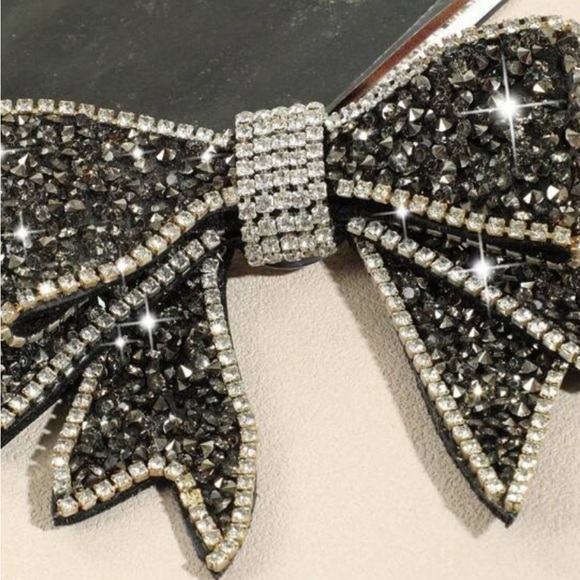 New stylish rhinestone pin - Picture 3 of 4